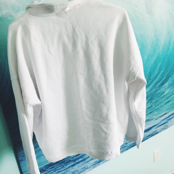 Brandy Melville Sweatshirt (no tag, worn 1x) - Picture 3 of 6